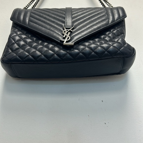 YSL Saint Laurent Navy quilted Envelope bag - Picture 6 of 13